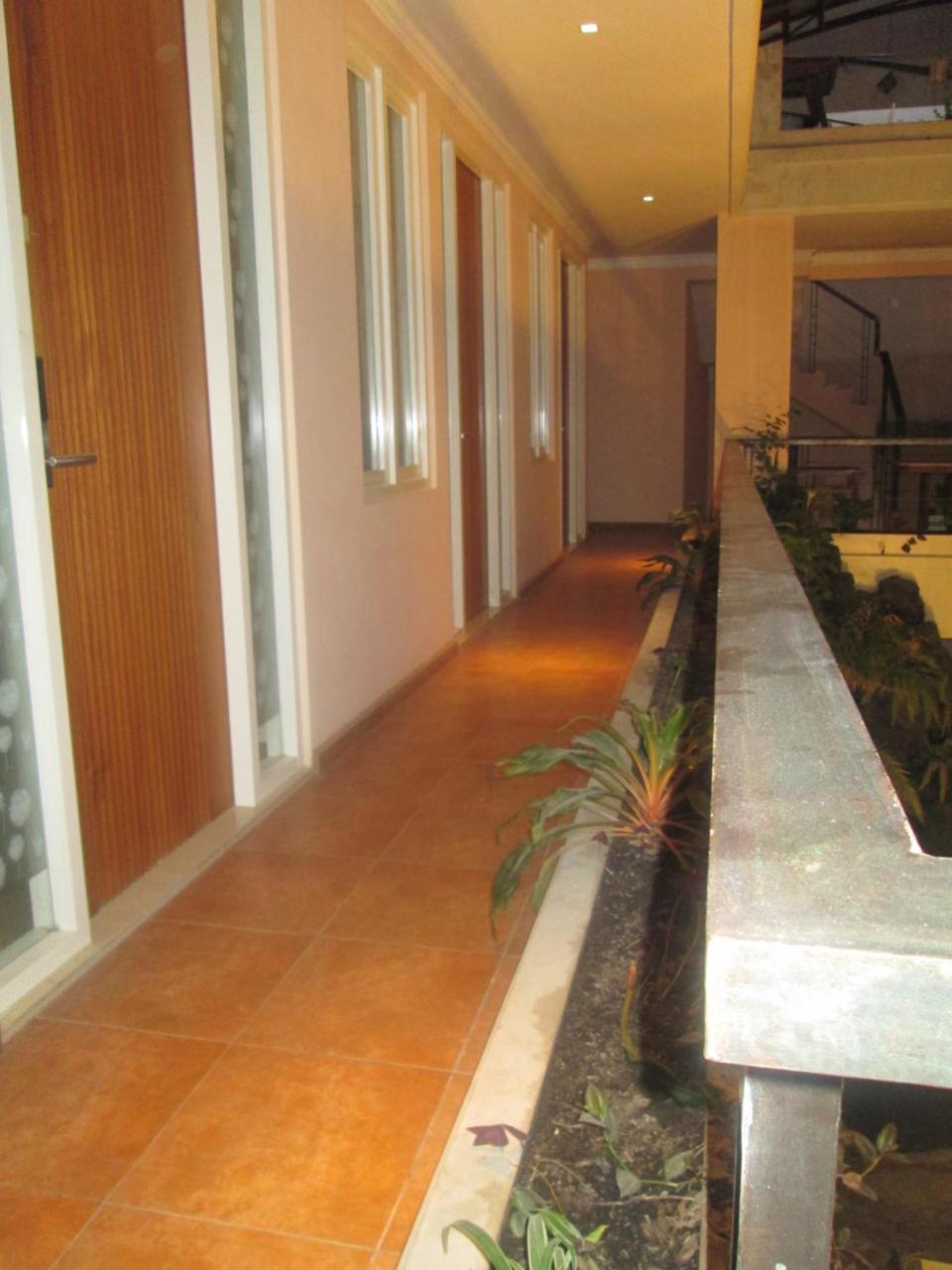 Front One Boutique Baluran Malang Hotel Exterior photo