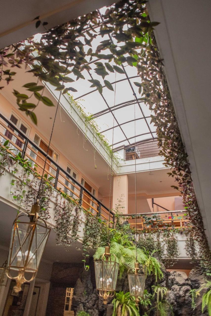 Front One Boutique Baluran Malang Hotel Exterior photo
