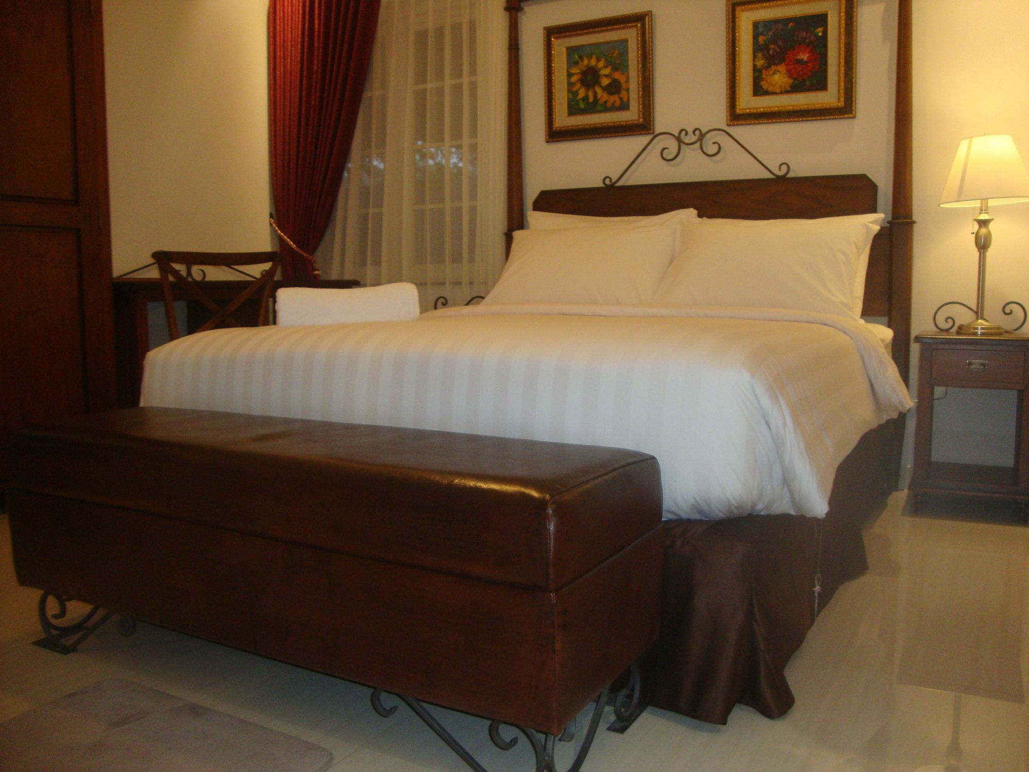 Front One Boutique Baluran Malang Hotel Exterior photo